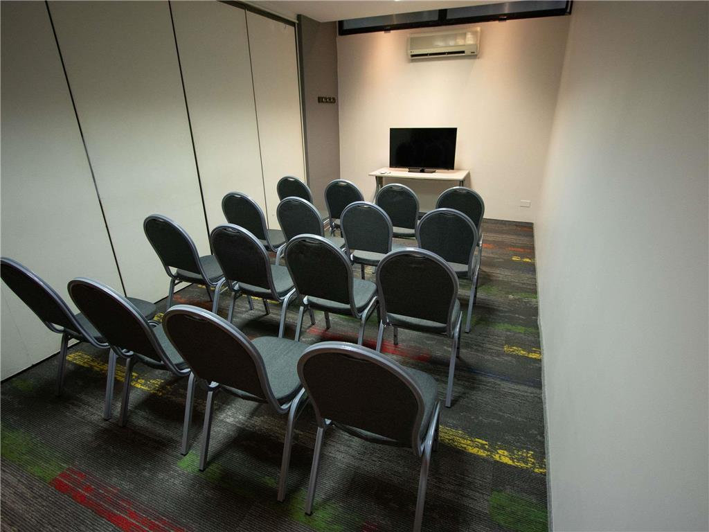 Ibis Rambla Hotel